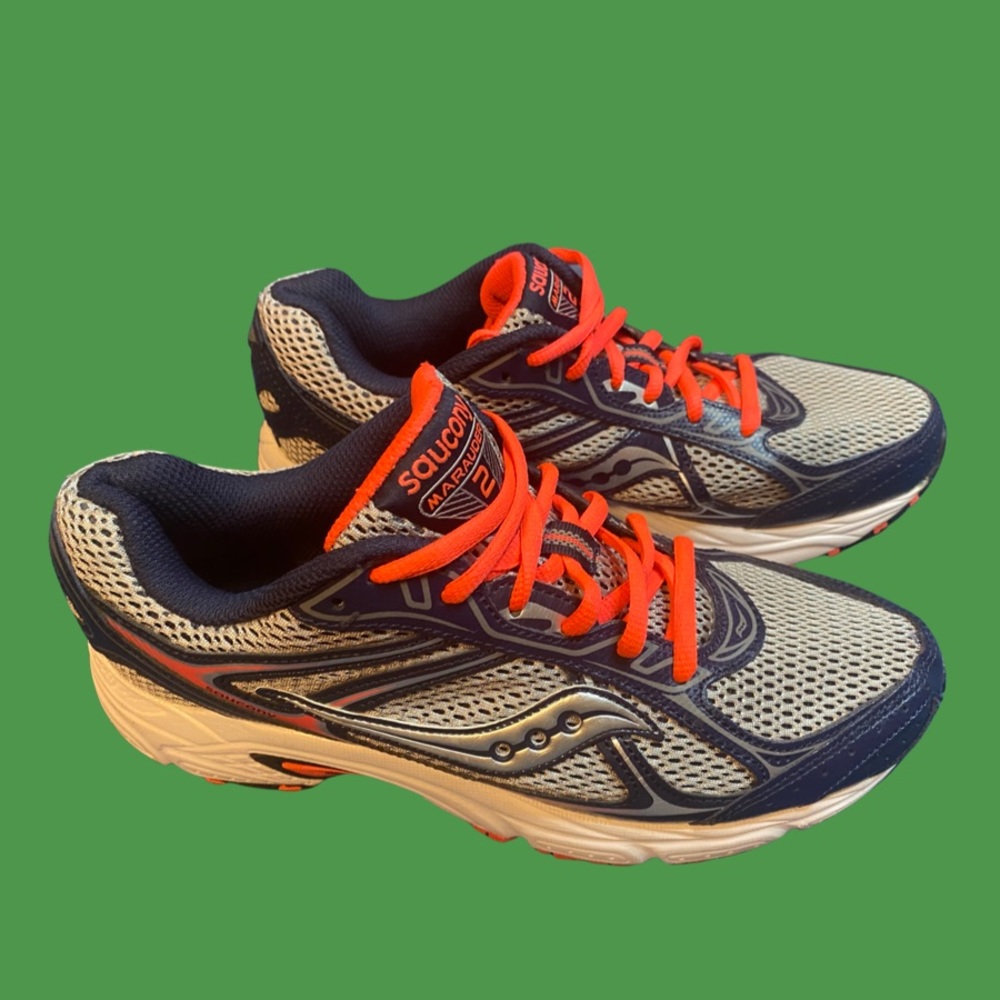 Saucony Marauder 2 womans size 9.5 very clean, only worn a handful of times.
